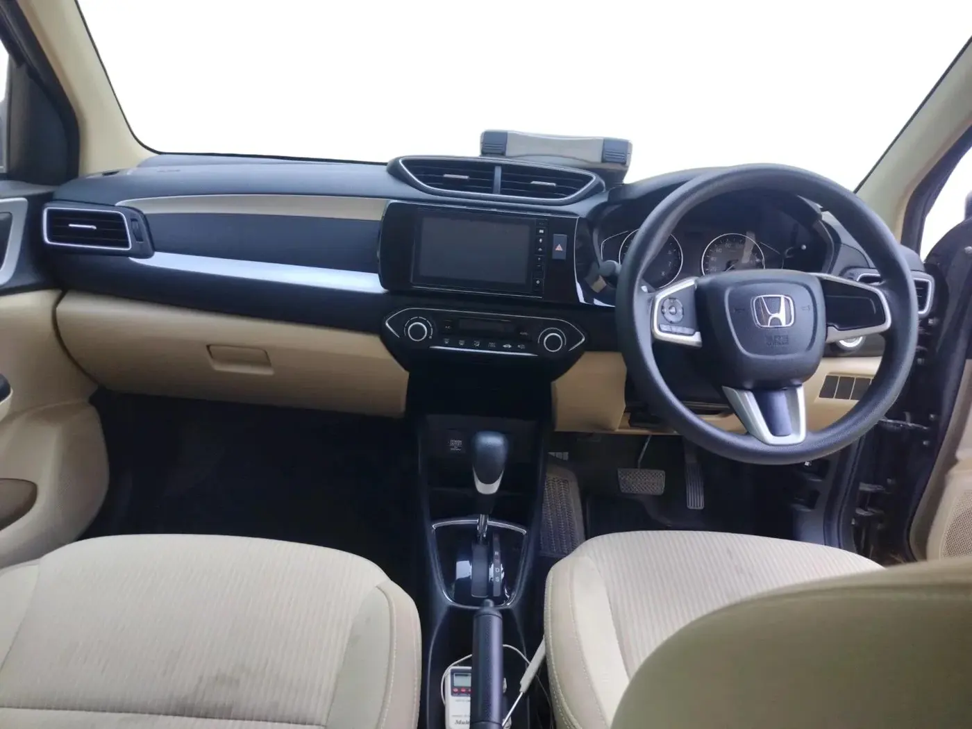 2023 Honda Amaze 1.2L I-VTEC VX CVT, Petrol, Automatic, 26,164 km, interior