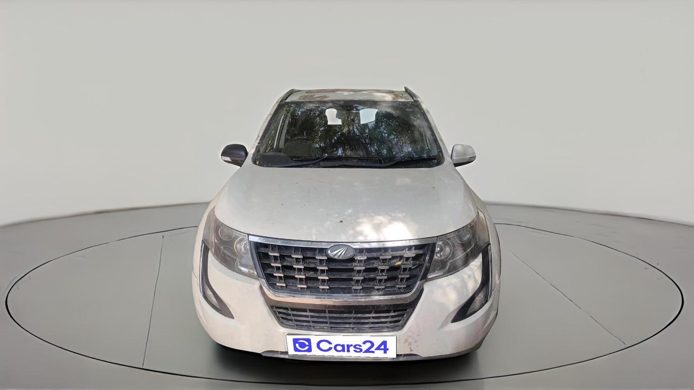 2018 Mahindra XUV500 W9, Diesel, Manual, 2,71,809 km, exterior