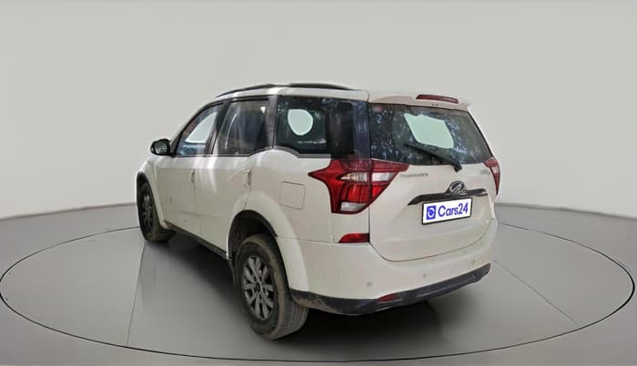 2018 Mahindra XUV500 W9, Diesel, Manual, 2,71,809 km, exterior