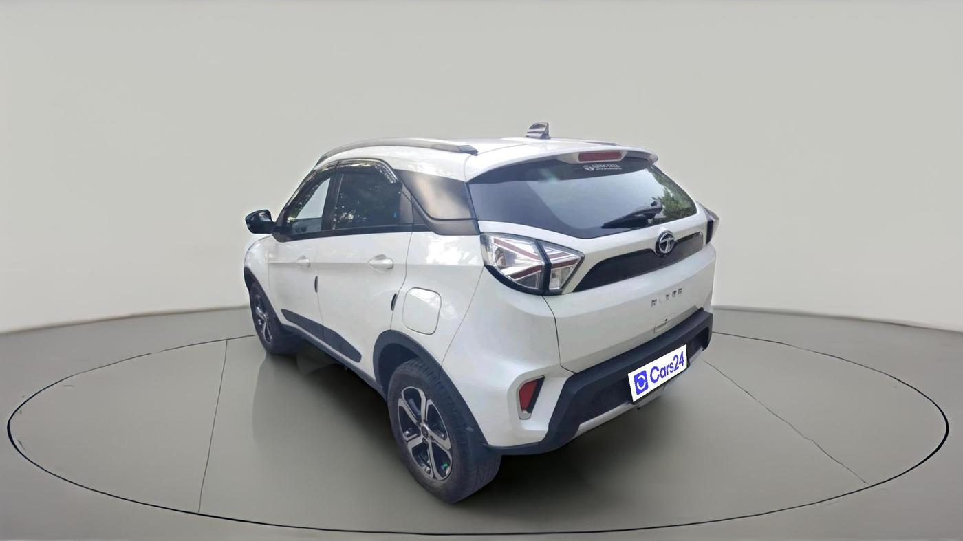 2022 Tata NEXON XZ PETROL, Petrol, Manual, 30,547 km, exterior