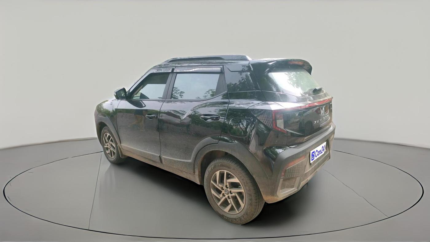 2026 Mahindra XUV 3XO AX5 1.5 Turbo Diesel, Diesel, Manual, 6,124 km, exterior
