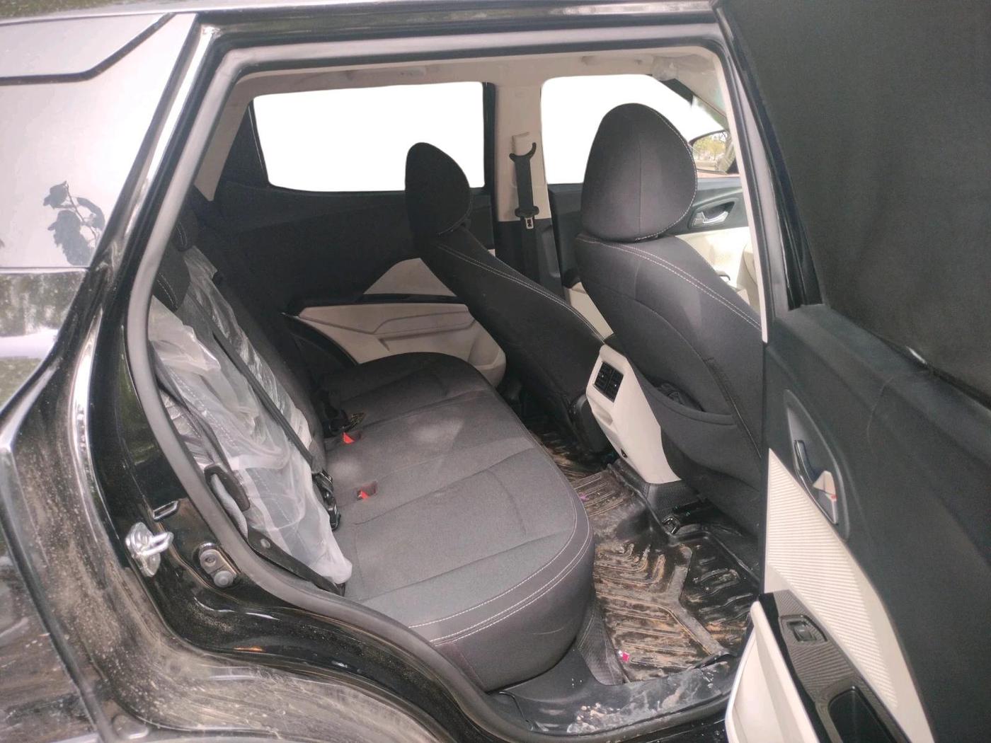 2026 Mahindra XUV 3XO AX5 1.5 Turbo Diesel, Diesel, Manual, 6,124 km, interior