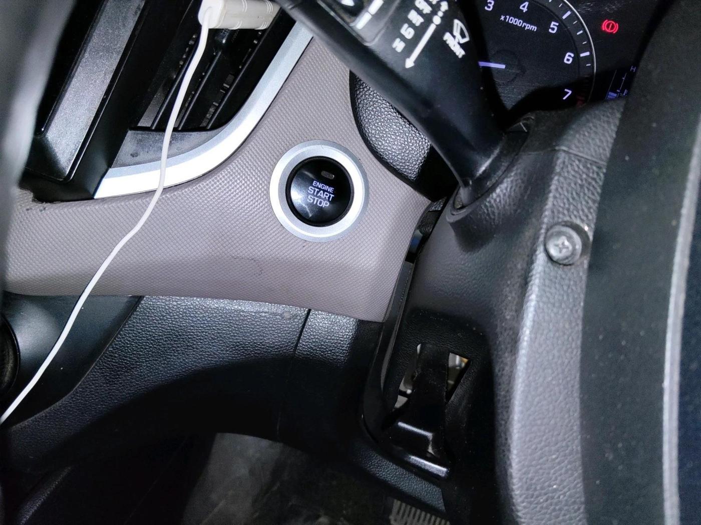 2018 Hyundai Creta SX AT 1.6 PETROL, Petrol, Automatic, 1,39,410 km, interior