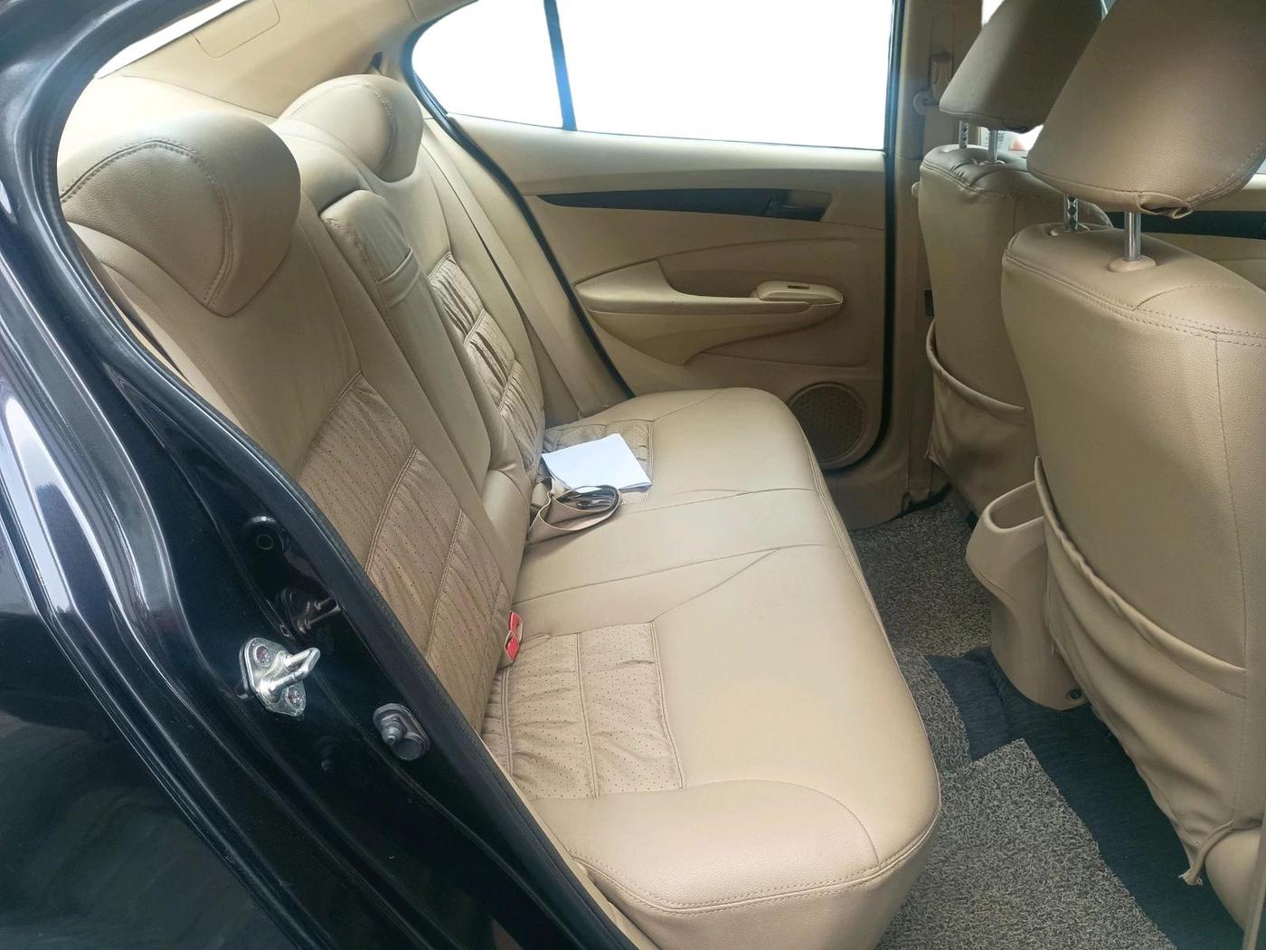 2013 Honda City 1.5L I-VTEC S MT, Petrol, Manual, 1,49,979 km, interior