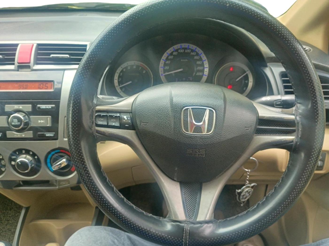 2013 Honda City 1.5L I-VTEC S MT, Petrol, Manual, 1,49,979 km, interior