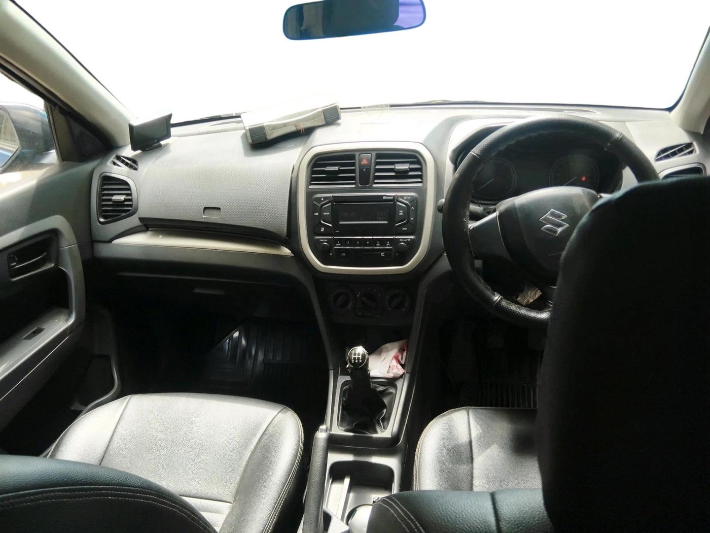 2016 Maruti Vitara Brezza VDI, Diesel, Manual, 35,194 km, interior