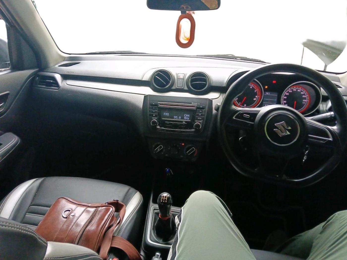 2020 Maruti Swift VXI, Petrol, Manual, 67,833 km, interior