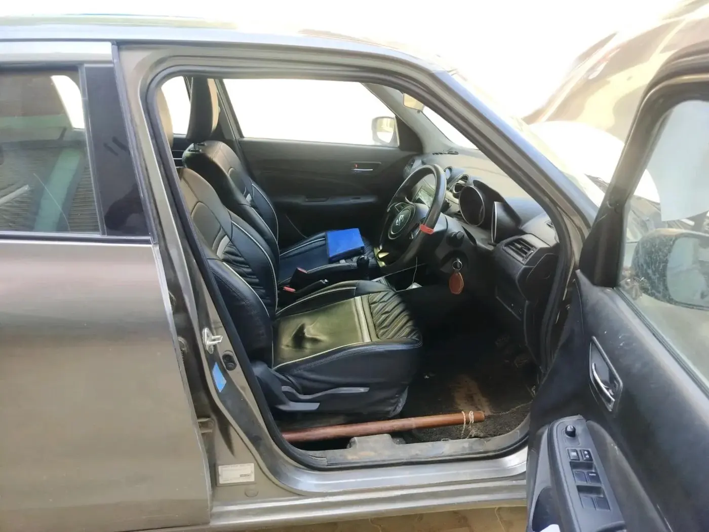 2022 Maruti Swift VXI, Petrol, Manual, 39,767 km, interior