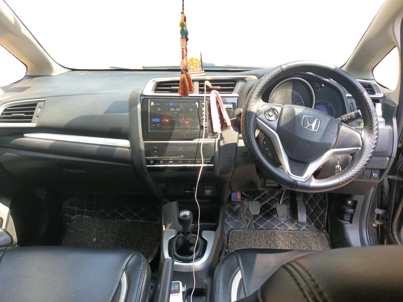 2017 Honda WR-V 1.2L I-VTEC VX MT, Petrol, Manual, 67,000 km, interior