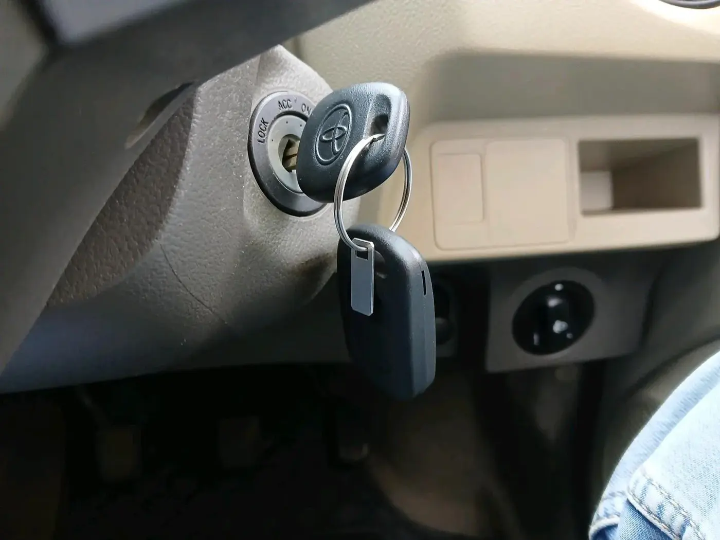 2014 Toyota Etios Liva G, Petrol, Manual, 1,18,781 km, interior