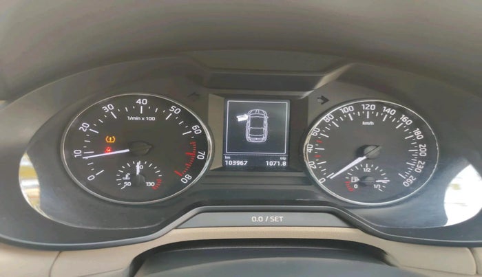 2016 Skoda Octavia STYLE PLUS AT 1.8 TSI, Petrol, Automatic, 1,03,967 km, interior