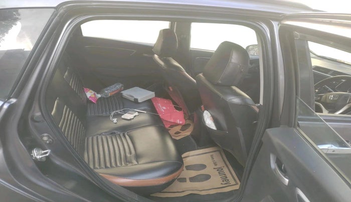 2018 Honda WR-V 1.5L I-DTEC VX MT, Diesel, Manual, 1,15,620 km, interior