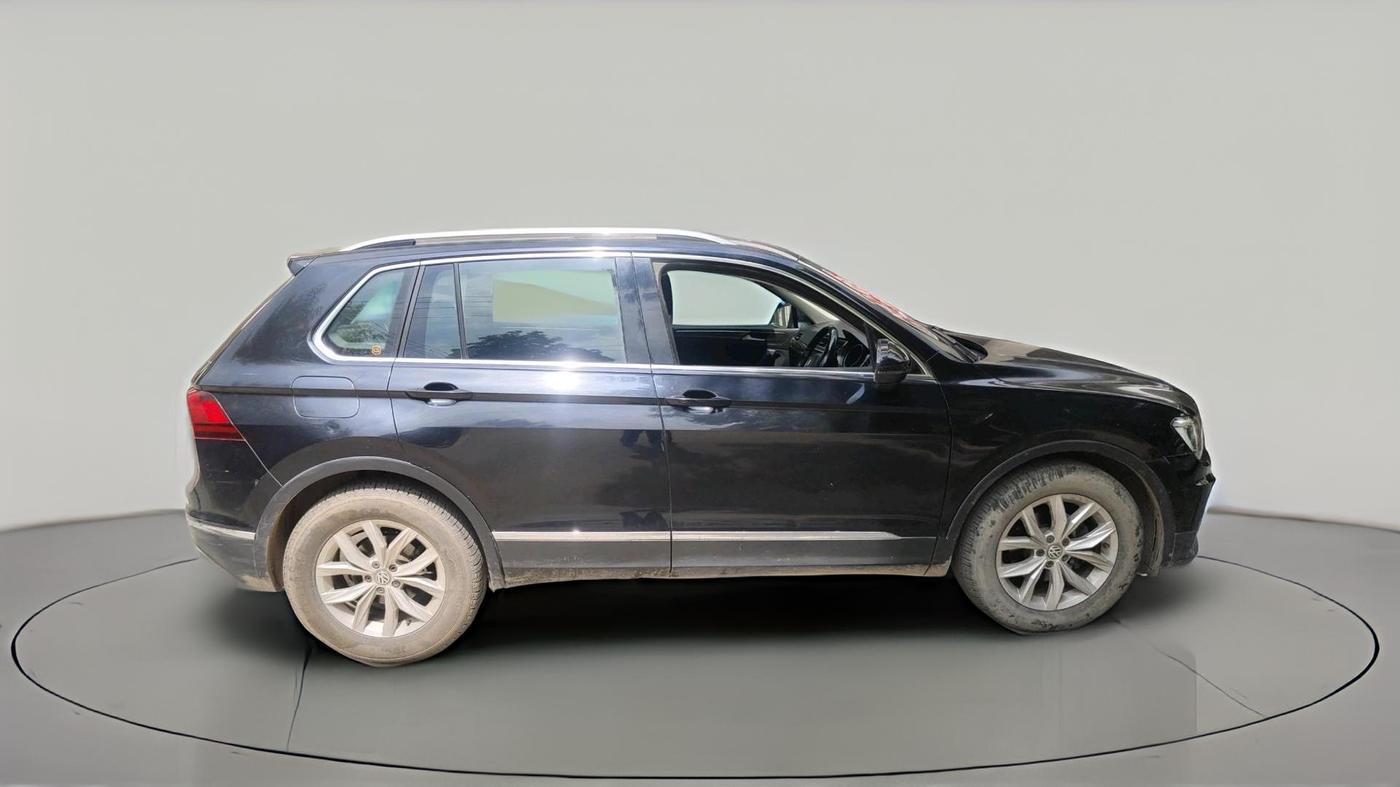 2018 Volkswagen TIGUAN HIGHLINE TDI AT, Diesel, Automatic, 1,47,021 km, exterior
