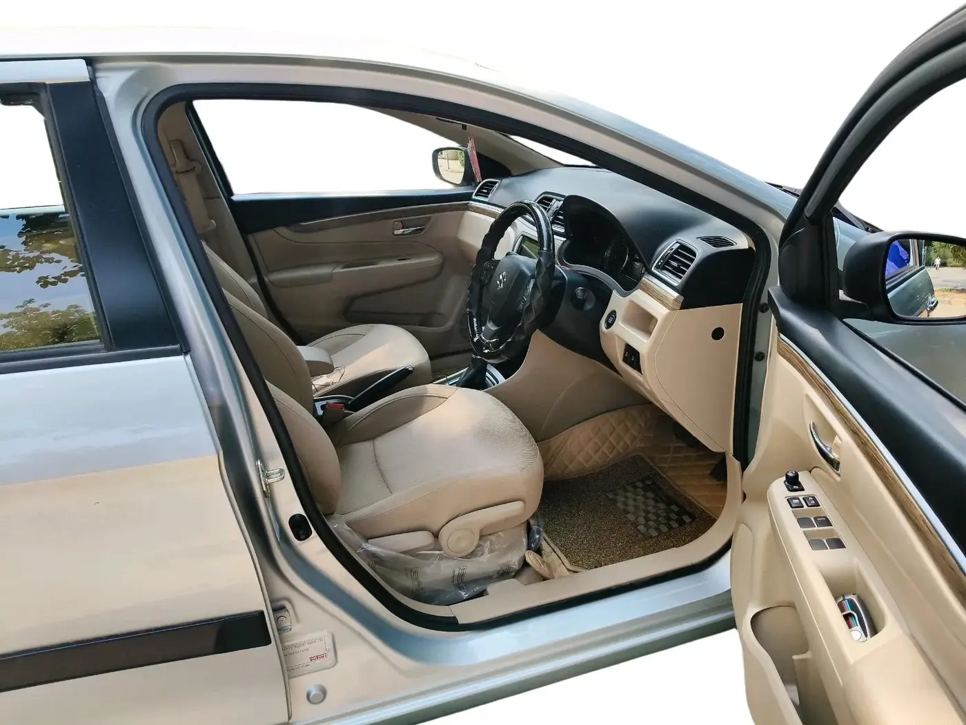 2025 Maruti Ciaz ZETA AT 1.5  SHVS PETROL, Petrol, Automatic, 2,622 km, interior