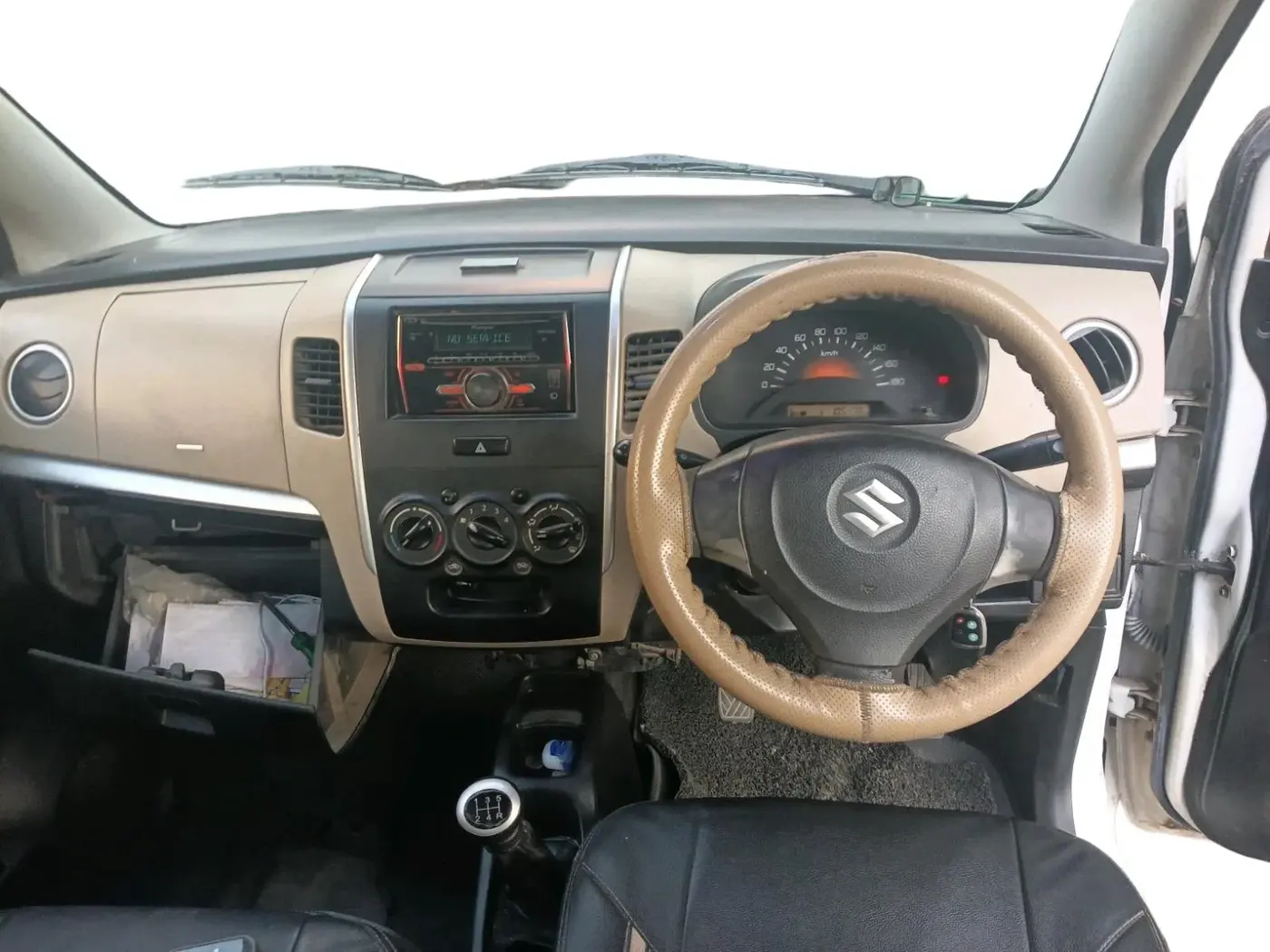 2017 Maruti Wagon R 1.0 LXI CNG, CNG, Manual, 1,06,000 km, interior