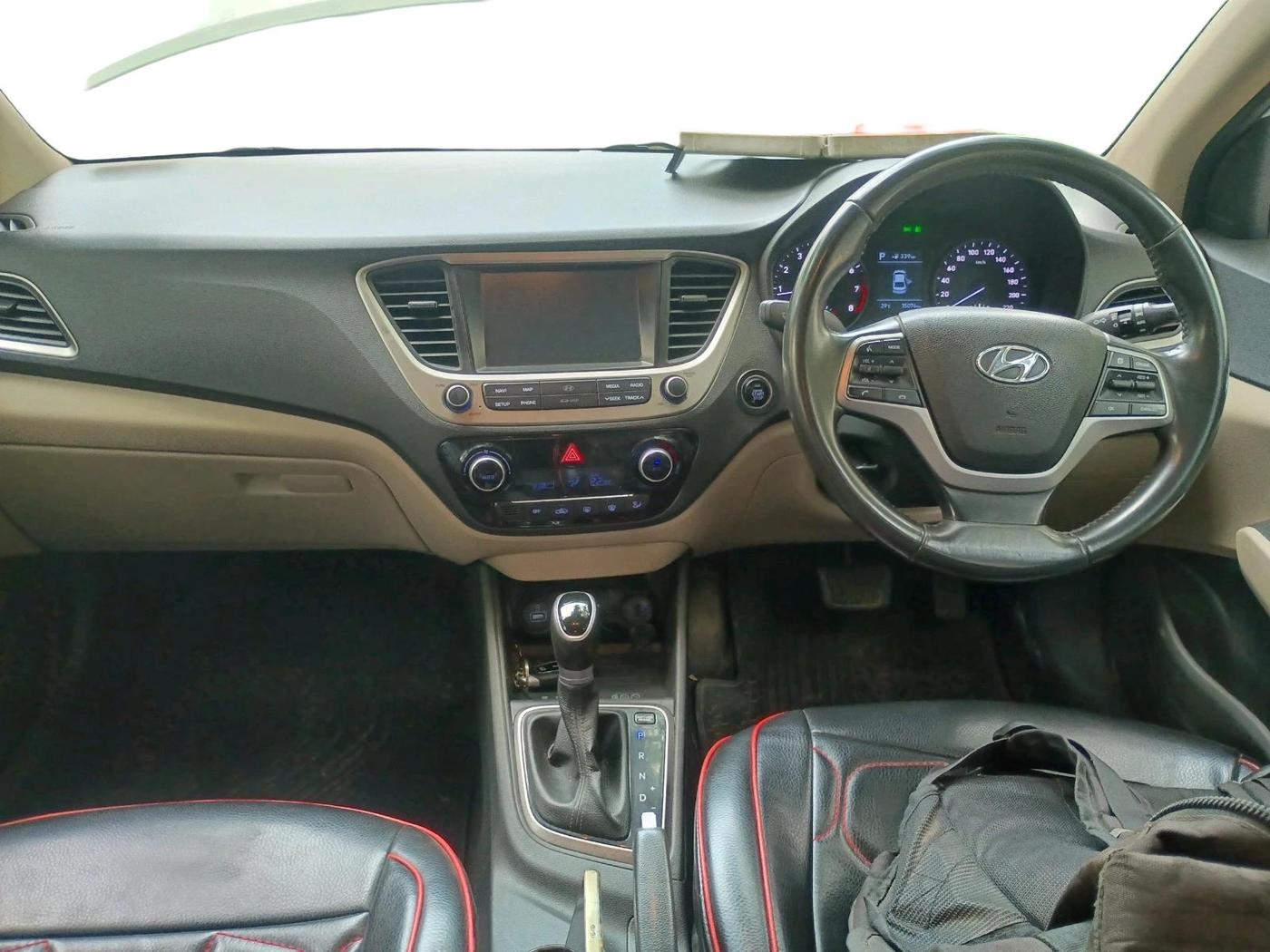 2019 Hyundai Verna 1.6 VTVT SX + AT, Petrol, Automatic, 35,076 km, interior