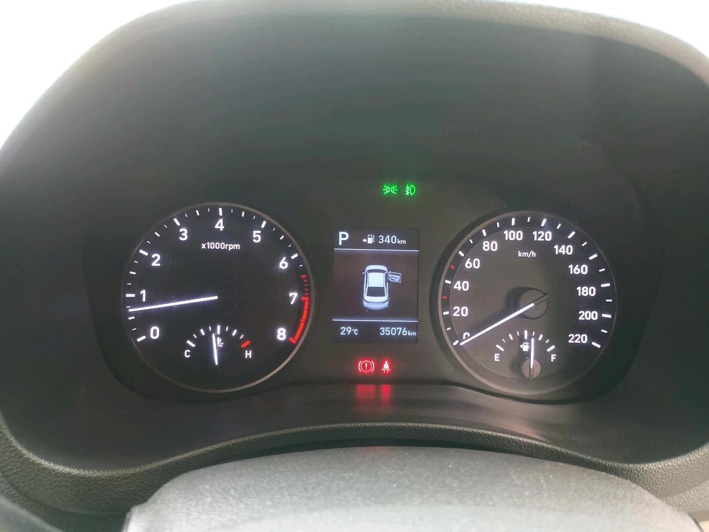 2019 Hyundai Verna 1.6 VTVT SX + AT, Petrol, Automatic, 35,076 km, interior