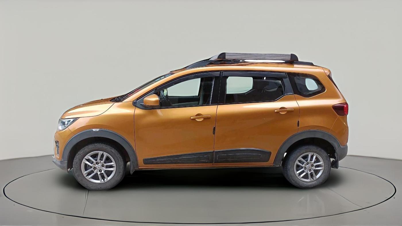 2020 Renault TRIBER RXT, Petrol, Manual, 33,069 km, exterior