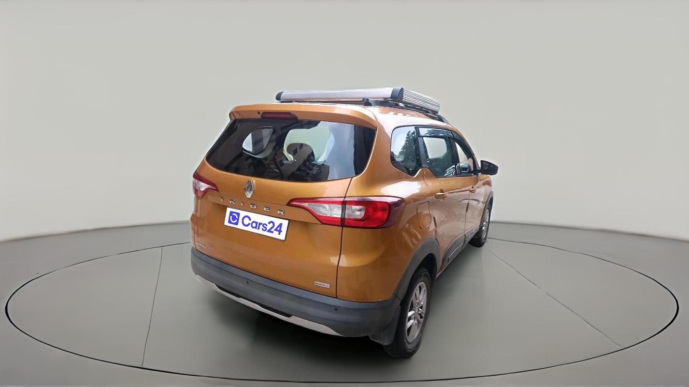 2020 Renault TRIBER RXT, Petrol, Manual, 33,069 km, exterior