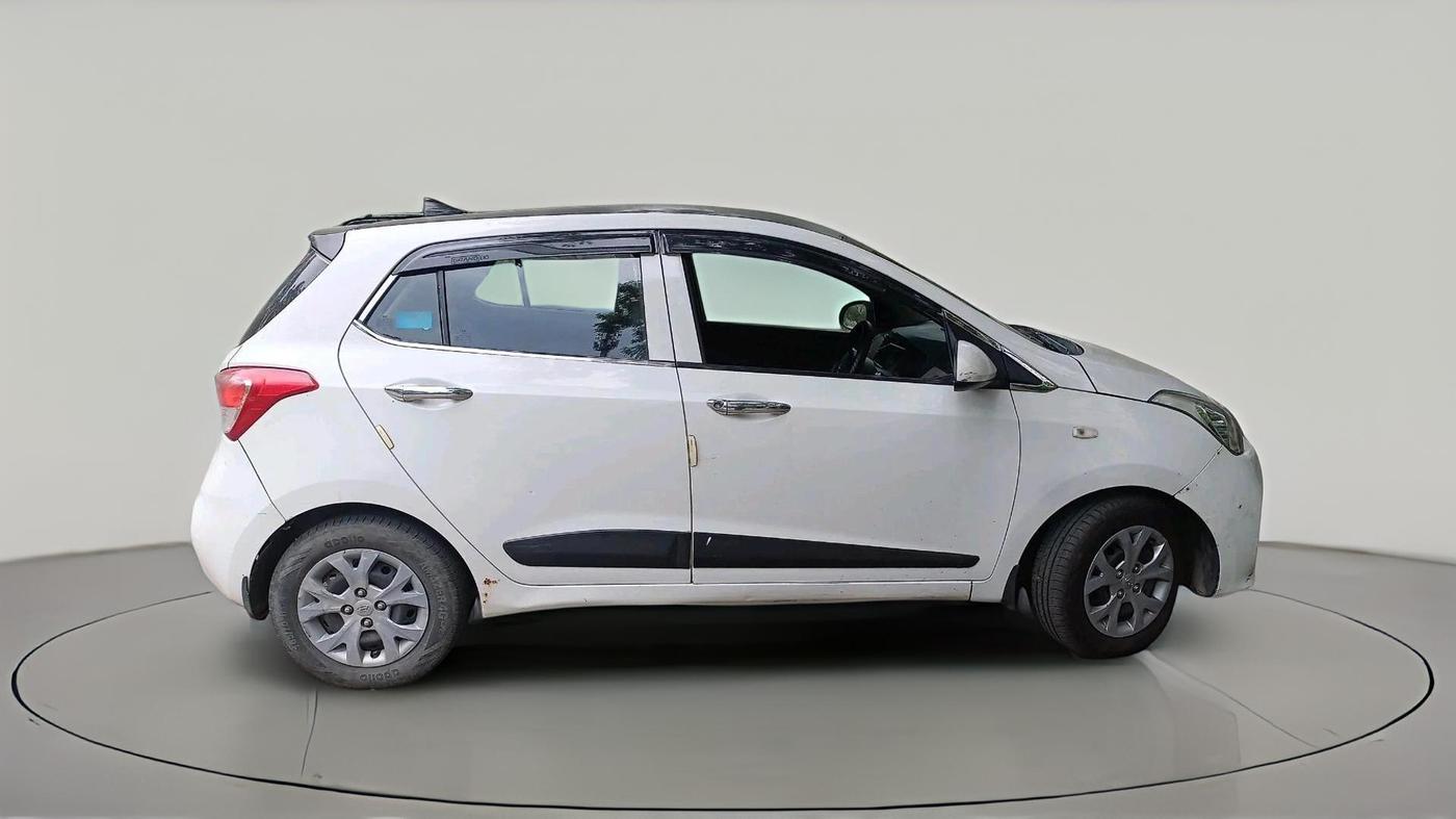 2016 Hyundai Grand i10 MAGNA 1.1 CRDI, Diesel, Manual, 1,19,463 km, exterior