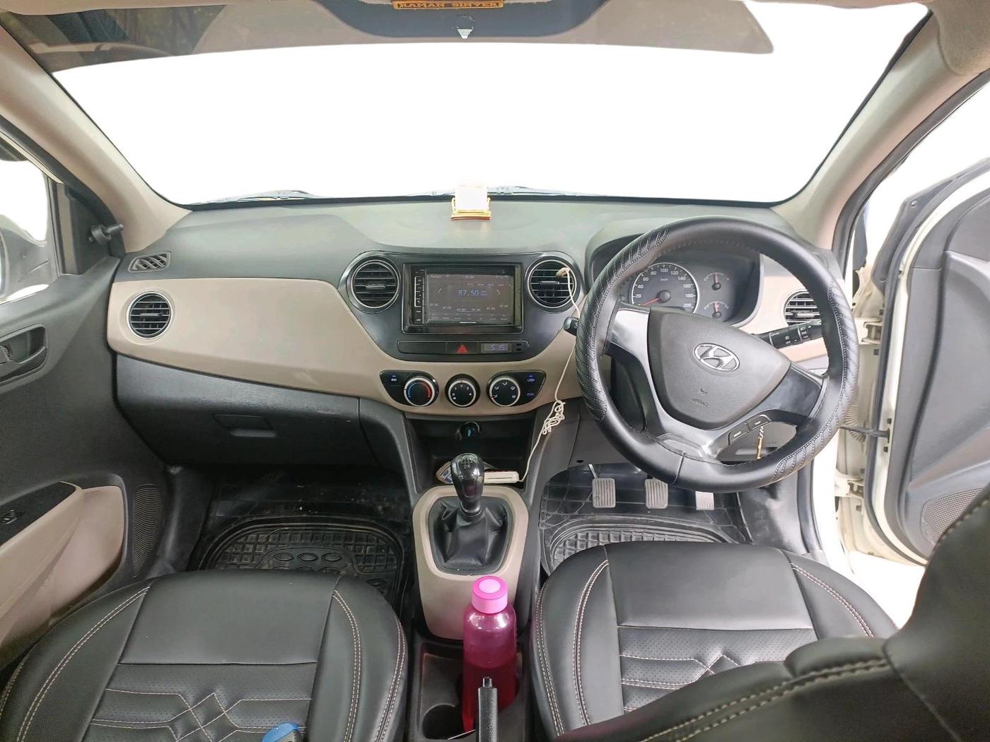 2016 Hyundai Grand i10 MAGNA 1.1 CRDI, Diesel, Manual, 1,19,463 km, interior