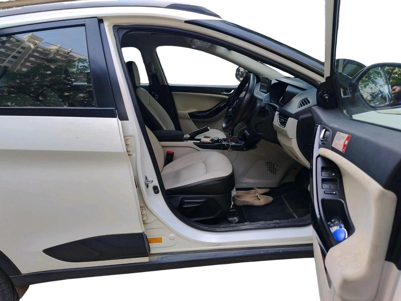2023 Tata NEXON XZA PLUS PETROL, Petrol, Automatic, 35,000 km, interior