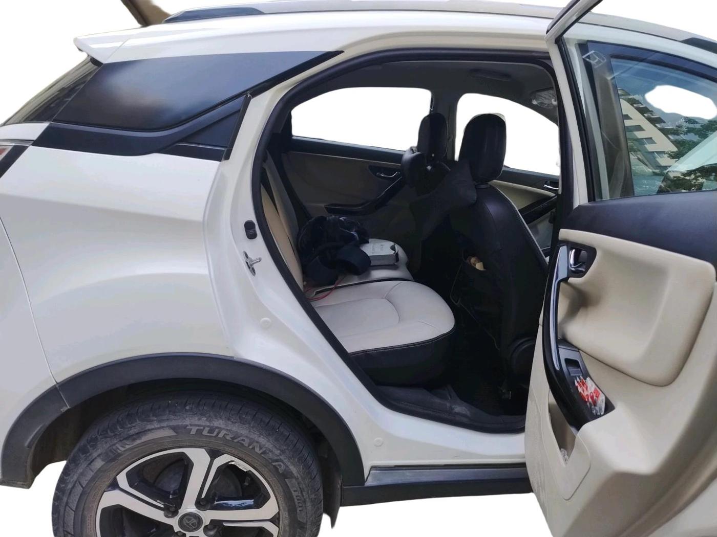 2023 Tata NEXON XZA PLUS PETROL, Petrol, Automatic, 35,000 km, interior