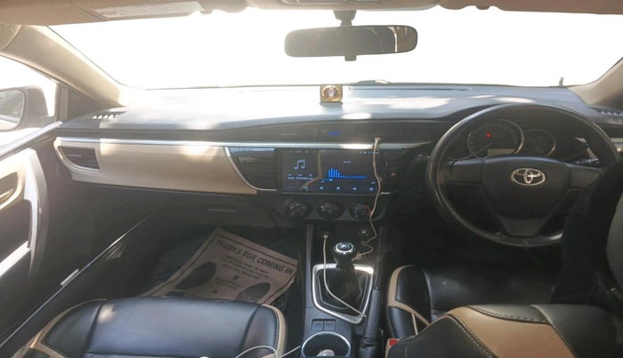 2015 Toyota Corolla Altis JS PETROL, CNG, Manual, 1,20,429 km, interior