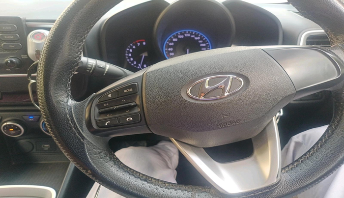 2019 Hyundai VENUE S 1.2, Petrol, Manual, 40,721 km, interior