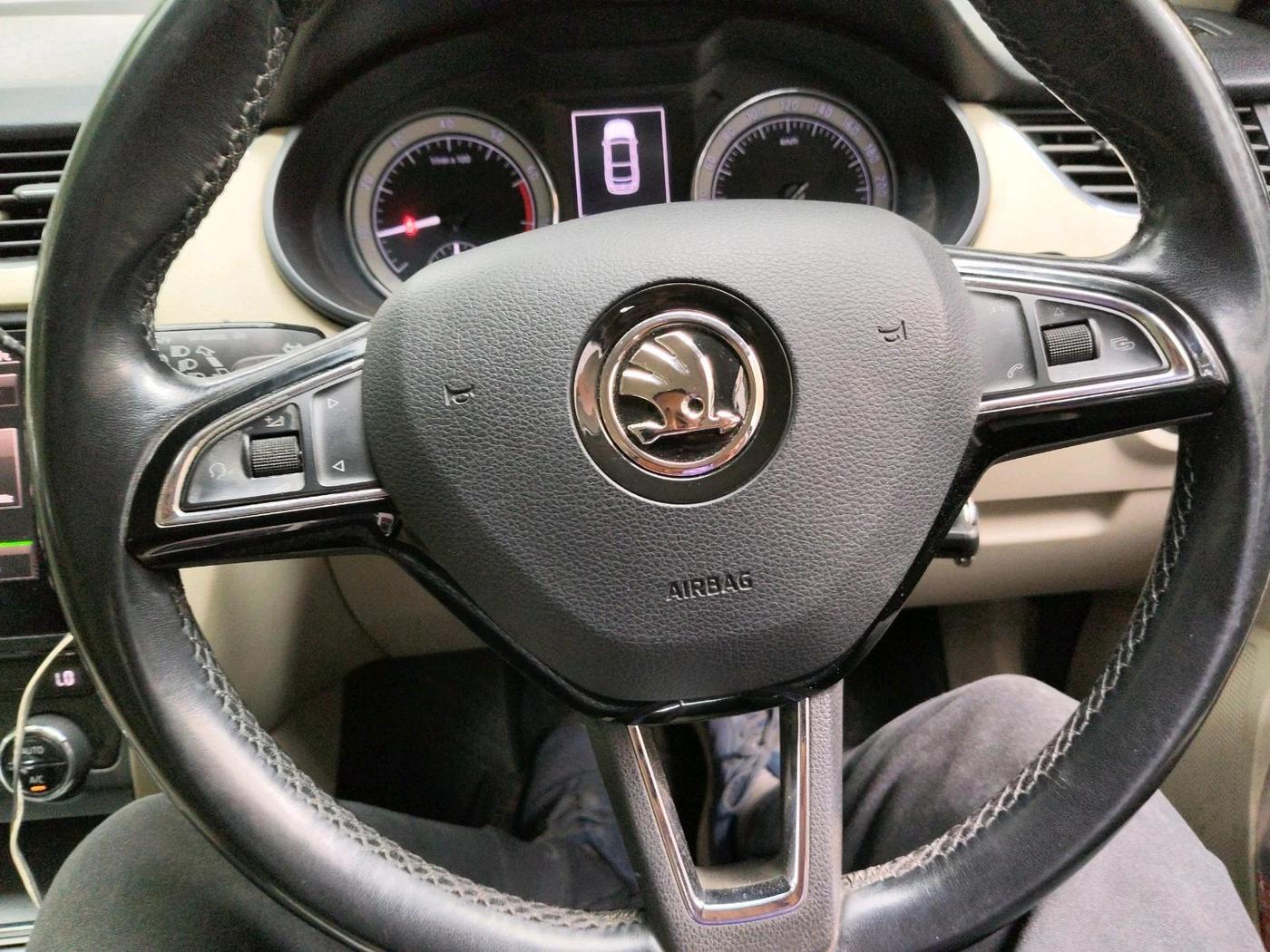 2017 Skoda Octavia STYLE 1.8 TSI AT, Petrol, Automatic, 98,090 km, interior