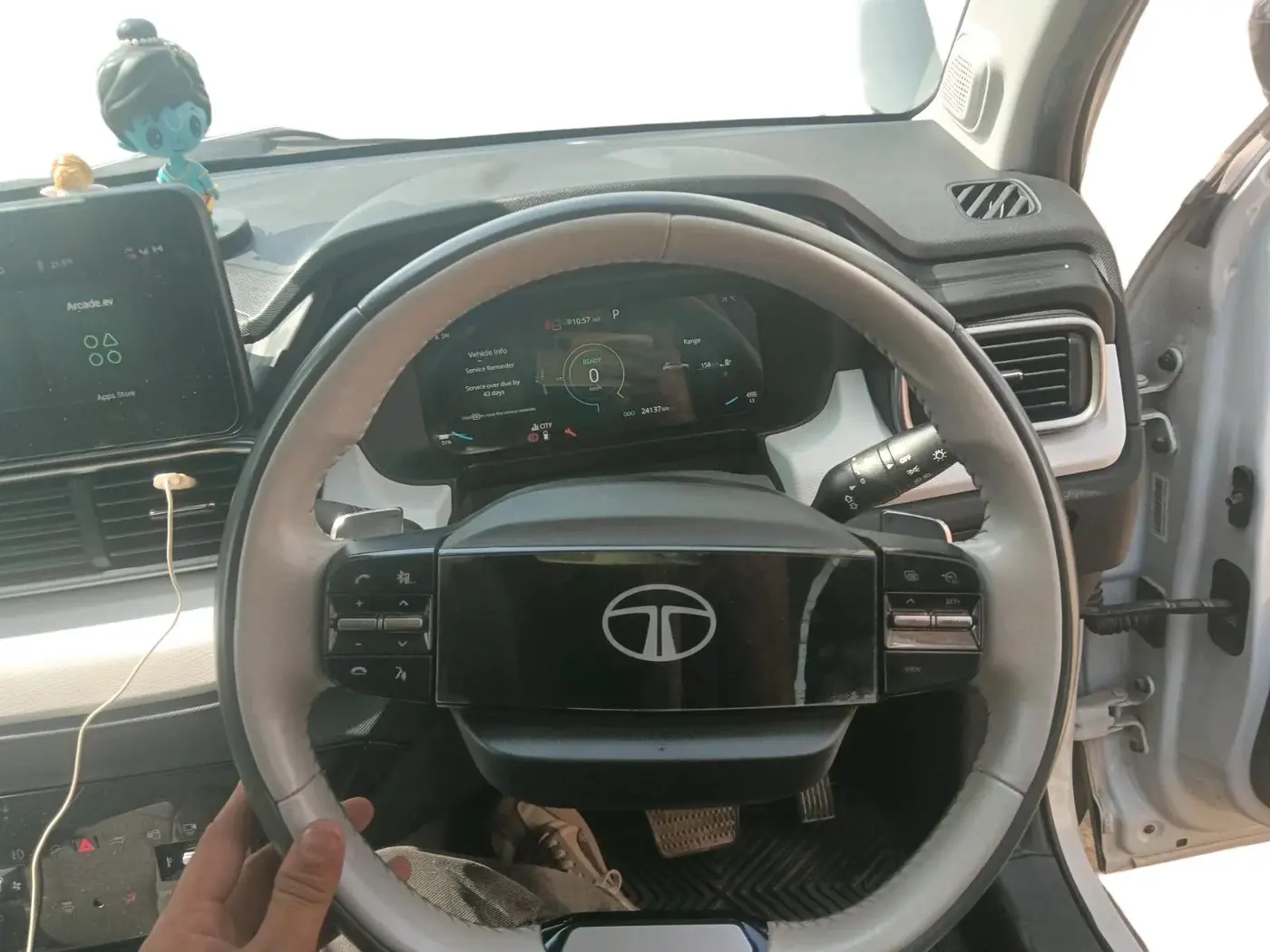 2024 Tata PUNCH EV EMPOWERED PLUS LONG RANGE 3.3, Electric, Automatic, 24,139 km, interior
