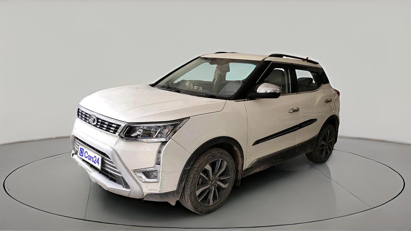 2021 Mahindra XUV300 W8 (O) 1.2 PETROL, Petrol, Manual, 31,005 km, exterior