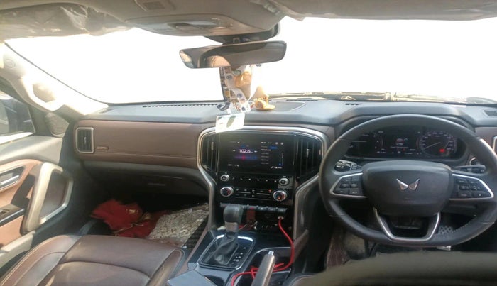 2025 Mahindra SCORPIO-N Z8 L DIESEL AT 2WD 7 STR, Diesel, Automatic, 29,213 km, interior