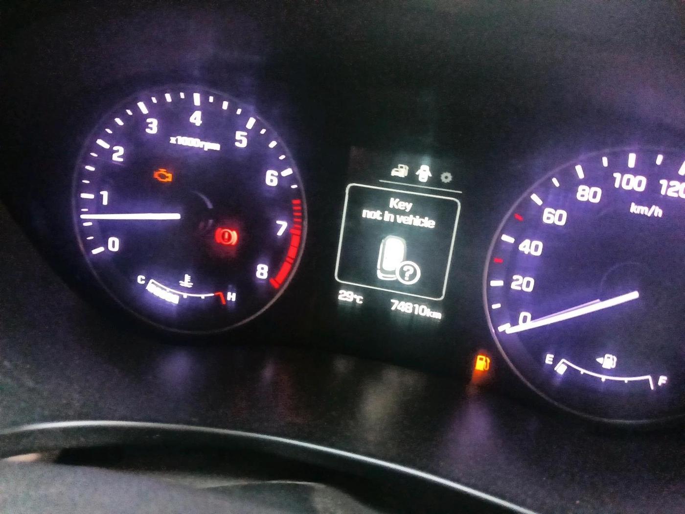 2017 Hyundai Elite i20 ASTA 1.2 (O), CNG, Manual, 74,810 km, interior