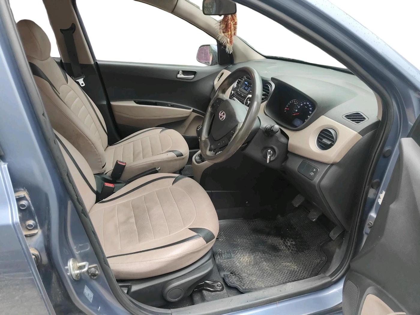 2014 Hyundai Xcent S (O) 1.2, Petrol, Manual, 1,10,346 km, interior