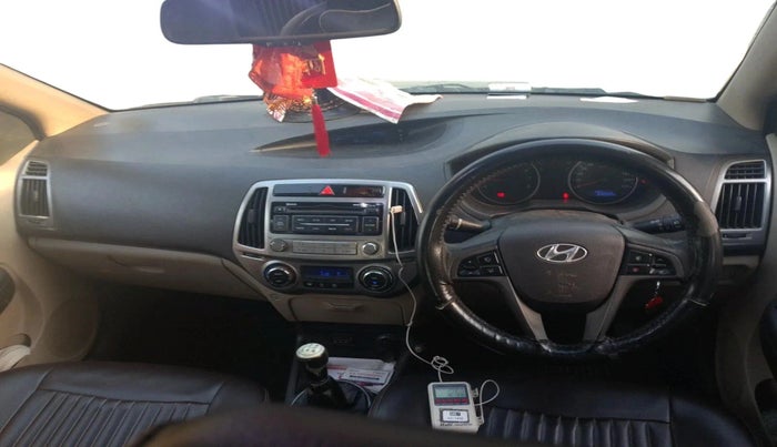 2014 Hyundai i20 MAGNA 1.2, Petrol, Manual, 63,908 km, interior