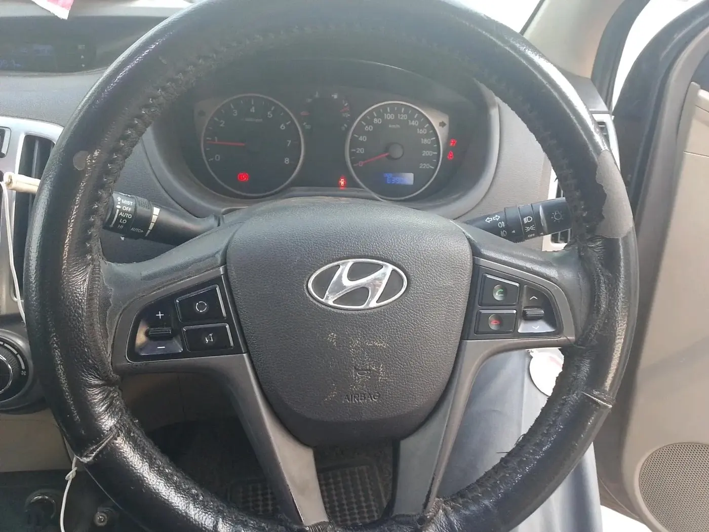 2014 Hyundai i20 MAGNA 1.2, Petrol, Manual, 63,908 km, interior