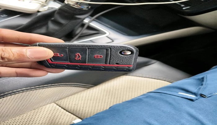 2022 Skoda SLAVIA STYLE 1.0L TSI AT, Petrol, Automatic, 92,979 km, interior