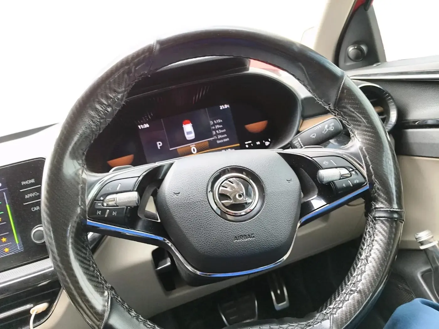 2022 Skoda SLAVIA STYLE 1.0L TSI AT, Petrol, Automatic, 95,000 km, interior