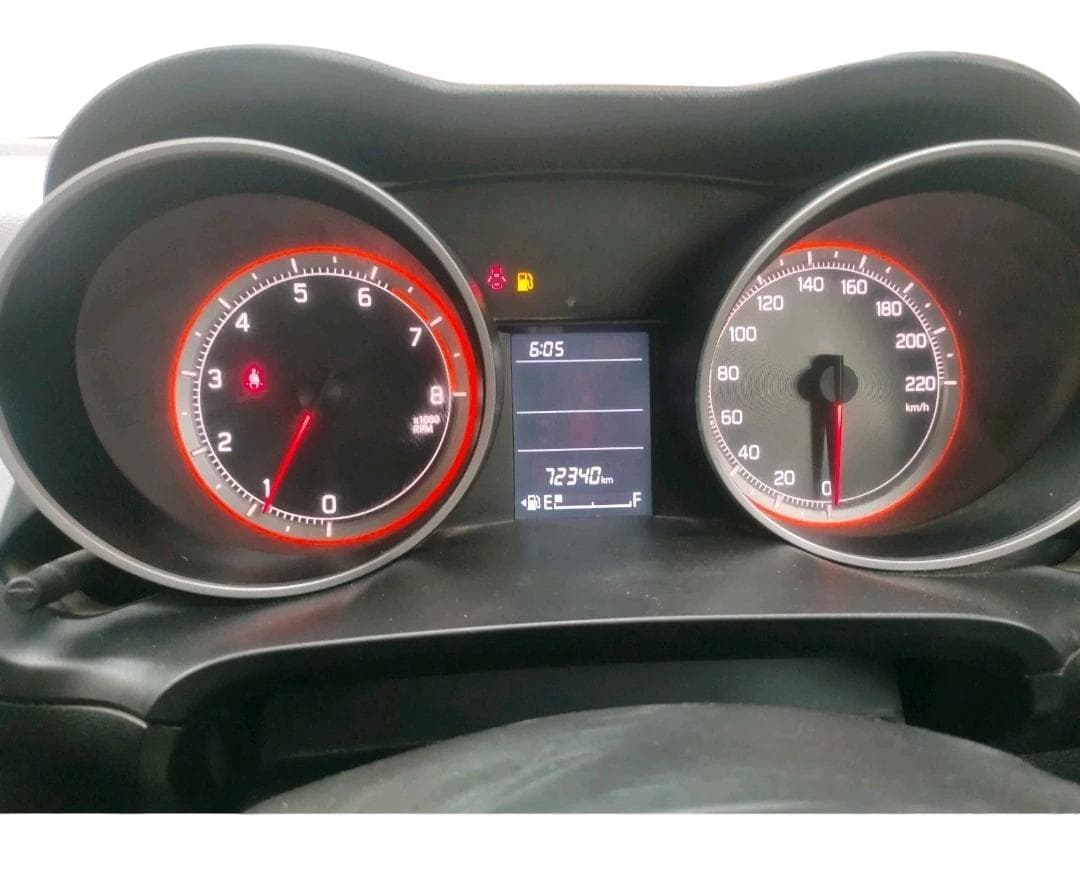 2021 Maruti Swift VXI, CNG, Manual, 72,340 km, interior