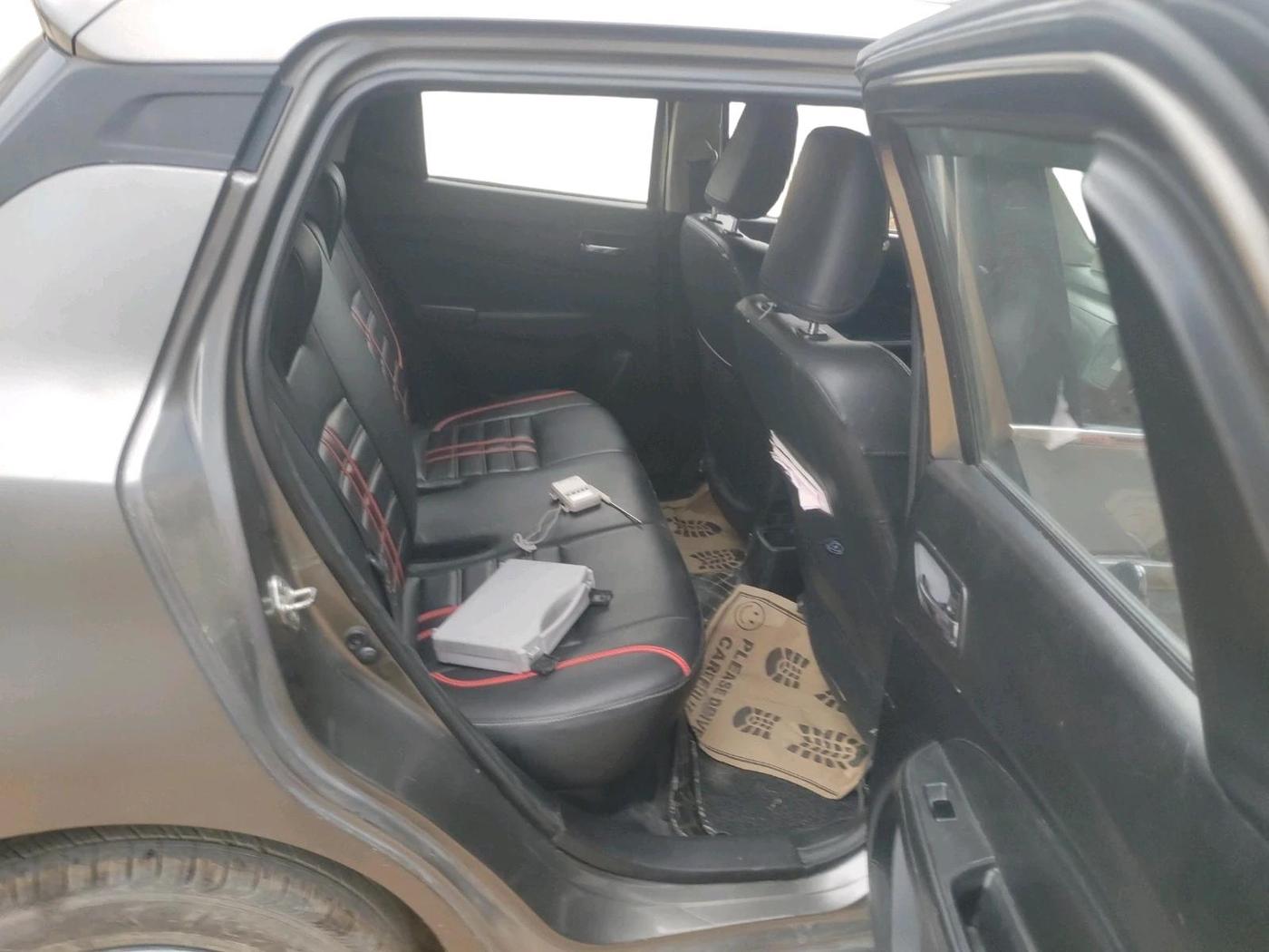 2021 Maruti Swift VXI, CNG, Manual, 72,340 km, interior