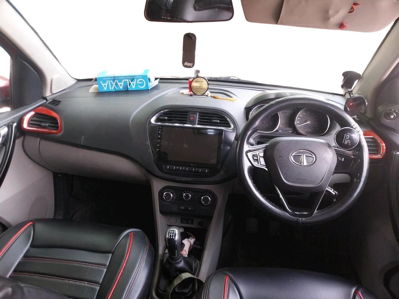 2018 Tata Tiago XZ PETROL, Petrol, Manual, 71,056 km, interior
