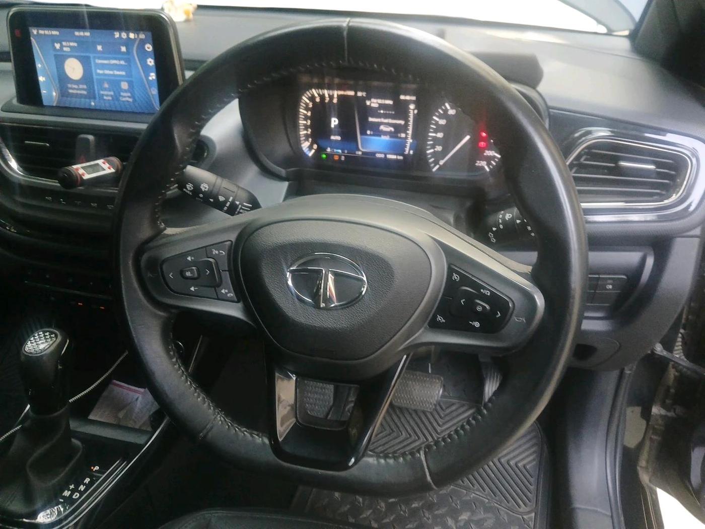 2022 Tata ALTROZ XZA PLUS DARK EDTION, Petrol, Automatic, 19,505 km, interior