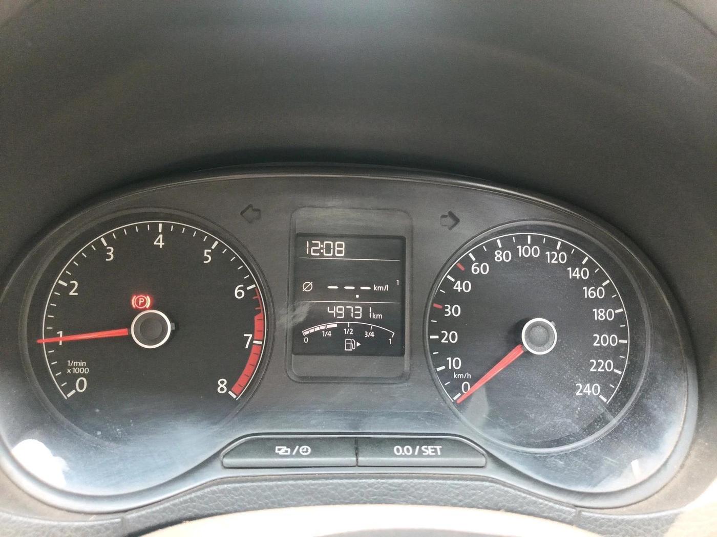 2016 Volkswagen Ameo COMFORTLINE 1.2L, Petrol, Manual, 49,731 km, interior