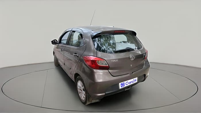 2018 Tata Tiago XZA PETROL, Petrol, Automatic, 1,24,902 km, exterior