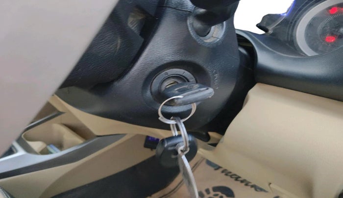 2012 Honda City 1.5L I-VTEC S MT, CNG, Manual, 1,74,398 km, interior