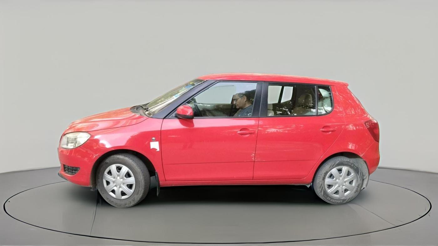 2011 Skoda Fabia AMBIENTE 1.2 MPI, Petrol, Manual, 71,585 km, exterior