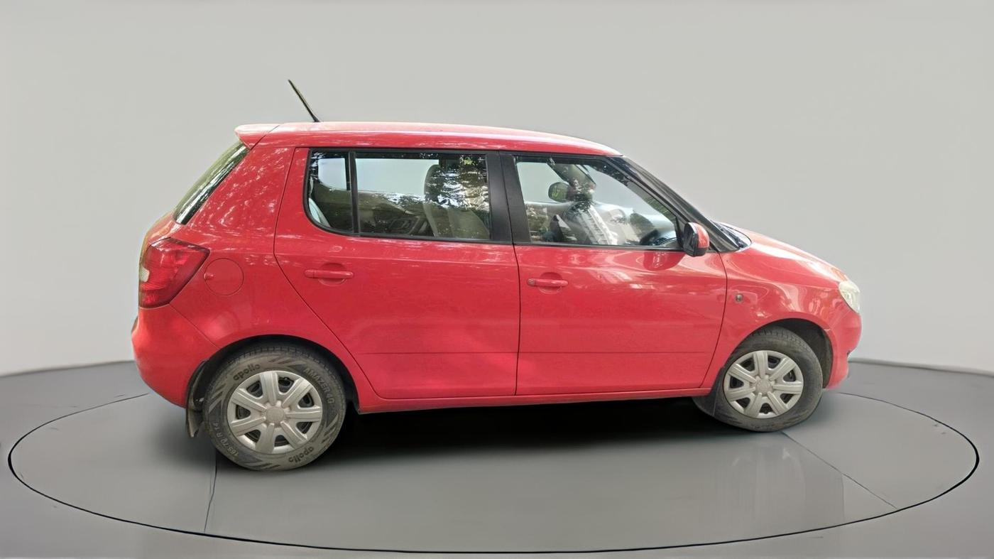 2011 Skoda Fabia AMBIENTE 1.2 MPI, Petrol, Manual, 71,585 km, exterior