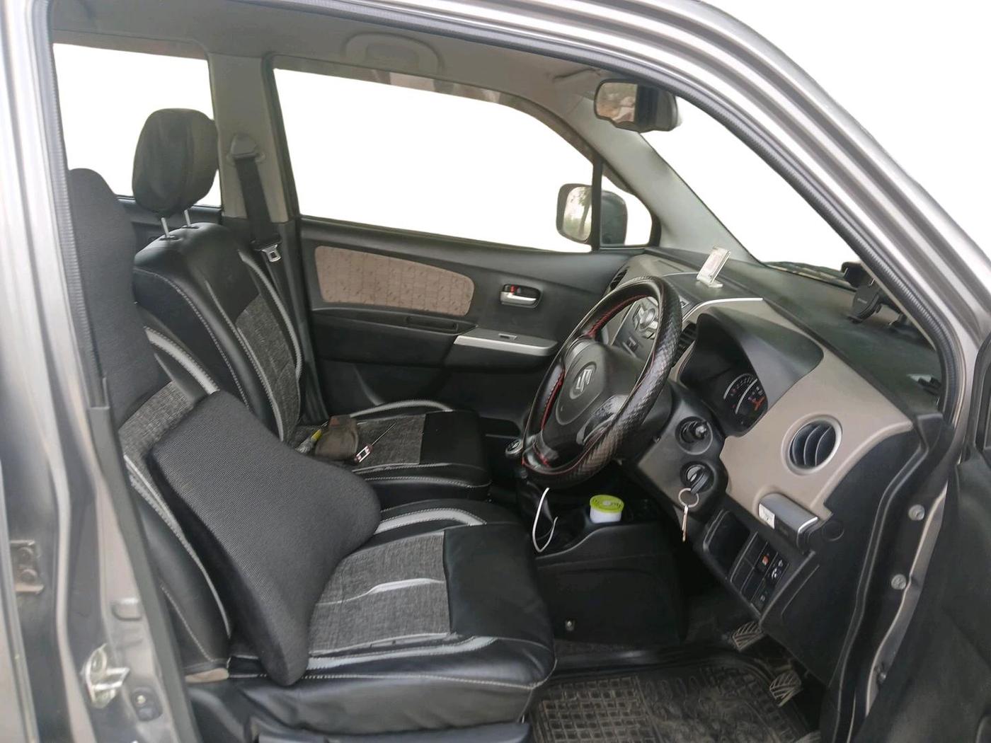 2014 Maruti Wagon R 1.0 VXI, Petrol, Manual, 67,422 km, interior