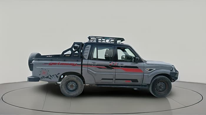 2017 Mahindra Scorpio GETAWAY 4WD BS IV, Diesel, Manual, 14,050 km, exterior